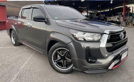 2020 TOYOTA Hilux