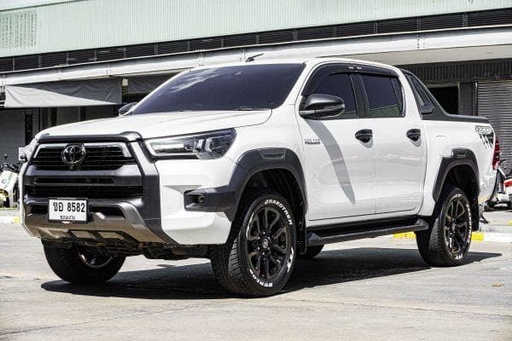 2022 TOYOTA Hilux