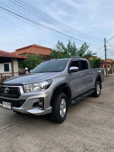 2018 TOYOTA Hilux
