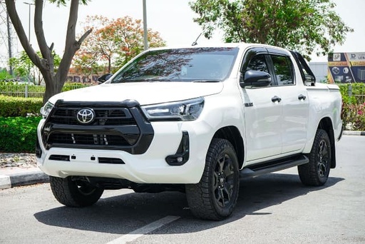 2020 TOYOTA Hilux