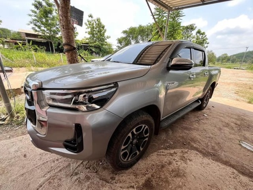 2020 TOYOTA Hilux