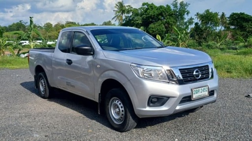 2017 NISSAN Navara