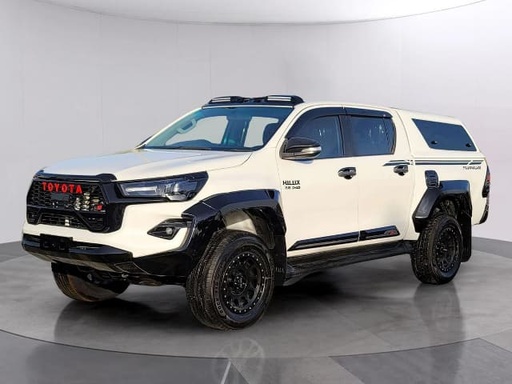 2019 TOYOTA Hilux