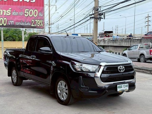 2022 TOYOTA Hilux