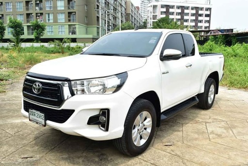2020 TOYOTA Hilux