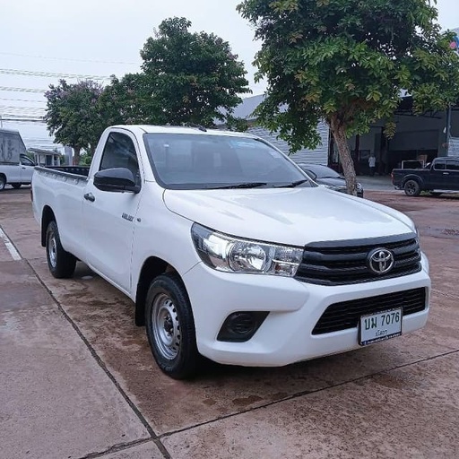 2017 TOYOTA Hilux