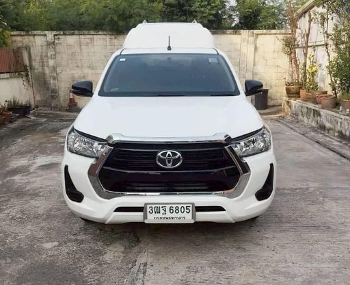 2021 TOYOTA Hilux