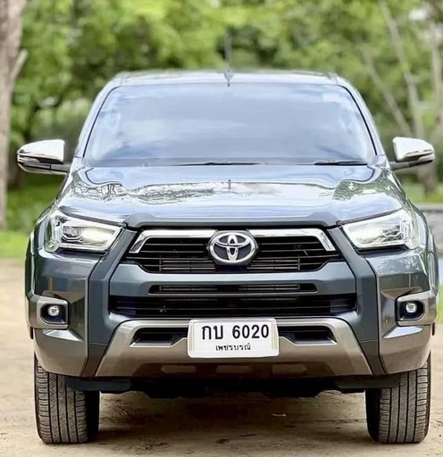 2023 TOYOTA Hilux