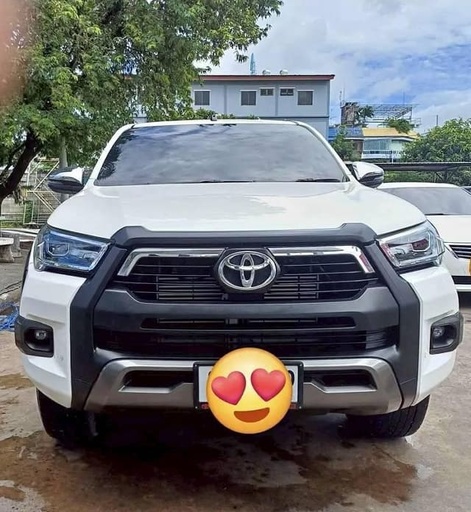 2023 TOYOTA Hilux