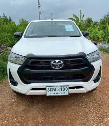 2021 TOYOTA Hilux