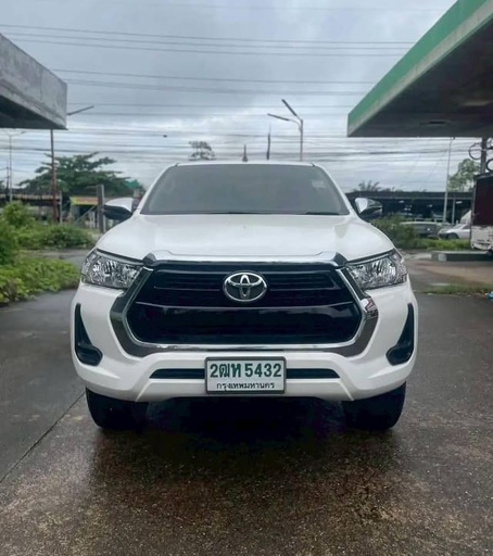 2020 TOYOTA Hilux
