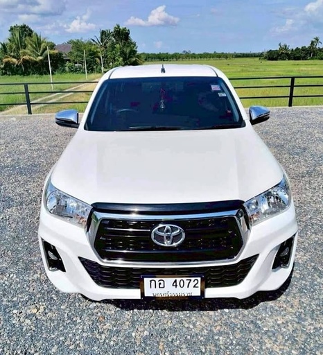 2020 TOYOTA Hilux