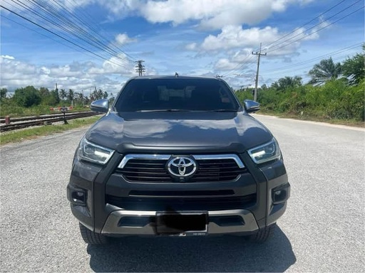 2023 TOYOTA Hilux