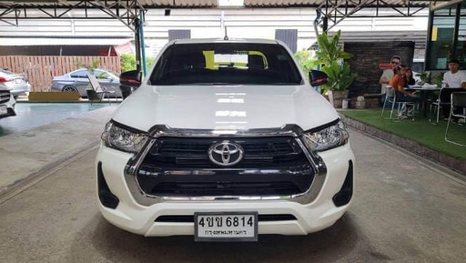 2023 TOYOTA Hilux