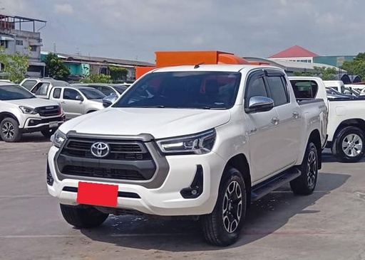 2020 TOYOTA Hilux