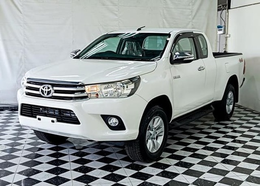 2016 TOYOTA Hilux