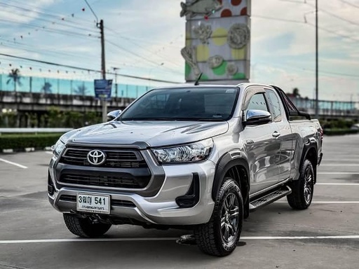 2020 TOYOTA Hilux