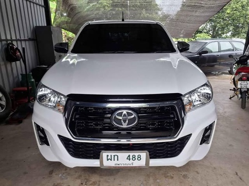 2019 TOYOTA Hilux, 