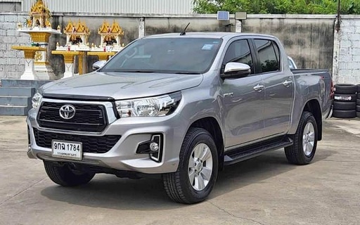 2019 TOYOTA Hilux