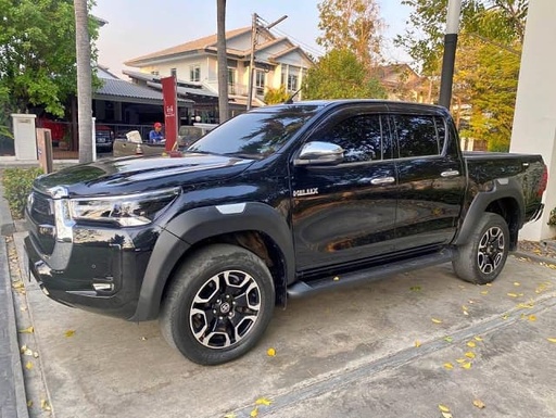 2021 TOYOTA Hilux