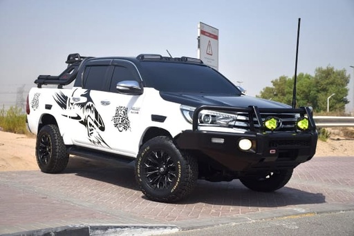 2017 TOYOTA Hilux