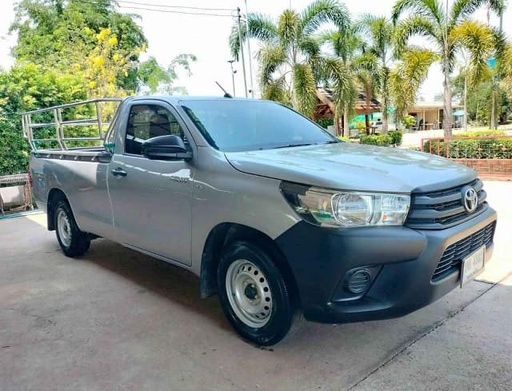 2019 TOYOTA Hilux