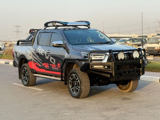 2021 TOYOTA Hilux
