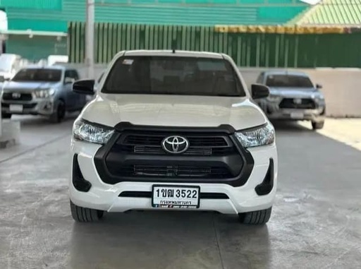 2020 TOYOTA Hilux