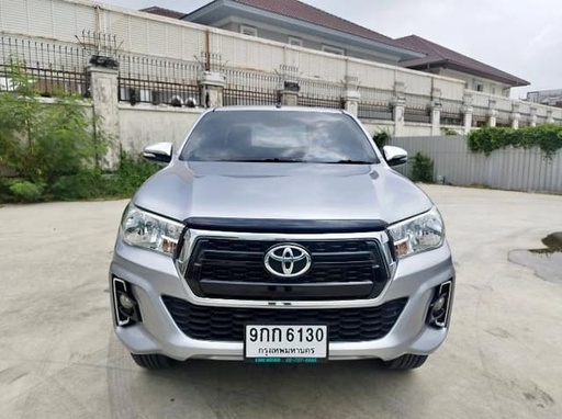 2019 TOYOTA Hilux