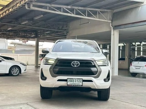 2021 TOYOTA Hilux