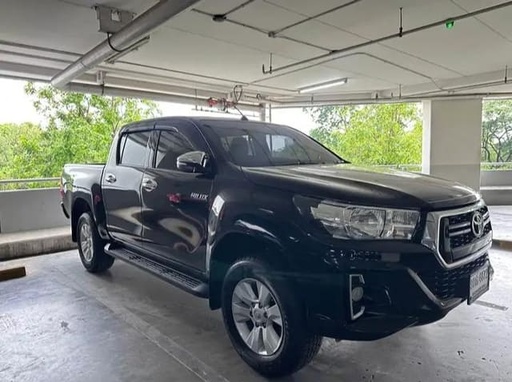 2020 TOYOTA Hilux