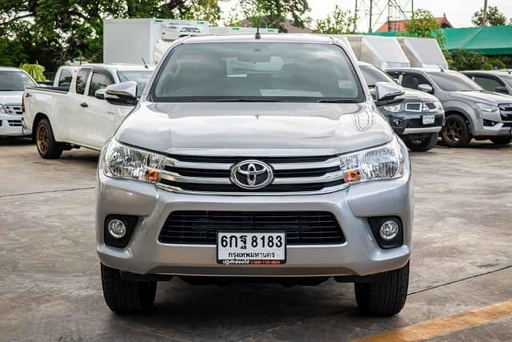 2017 TOYOTA Hilux