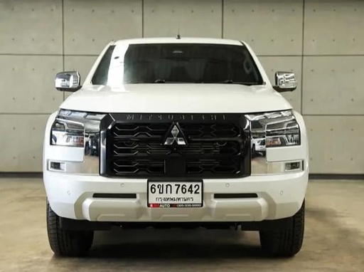 2025 MITSUBISHI Triton, 