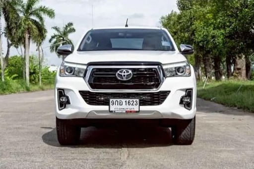2020 TOYOTA Hilux