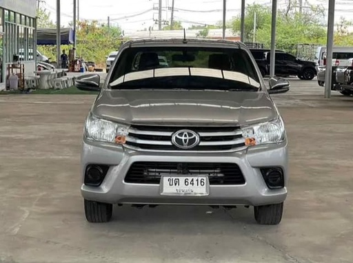 2017 TOYOTA Hilux