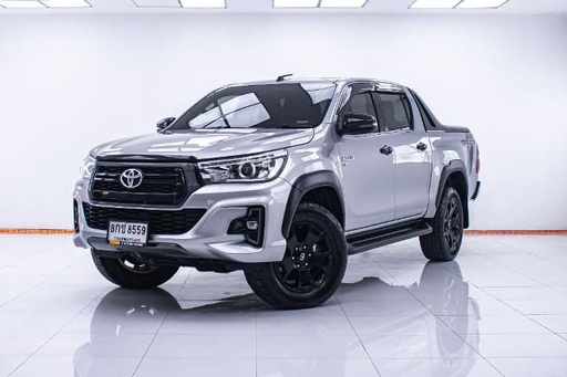 2019 TOYOTA Hilux