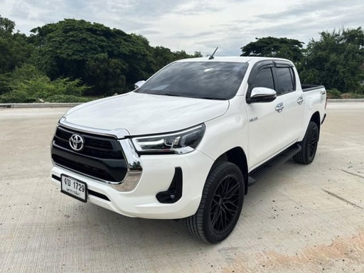 2022 TOYOTA Hilux