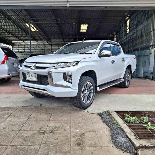 2019 MITSUBISHI Triton