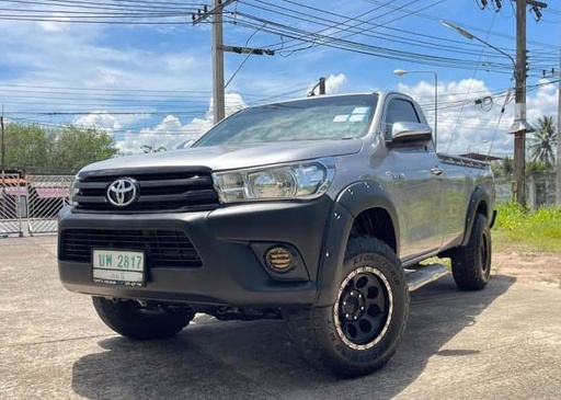 2017 TOYOTA Hilux