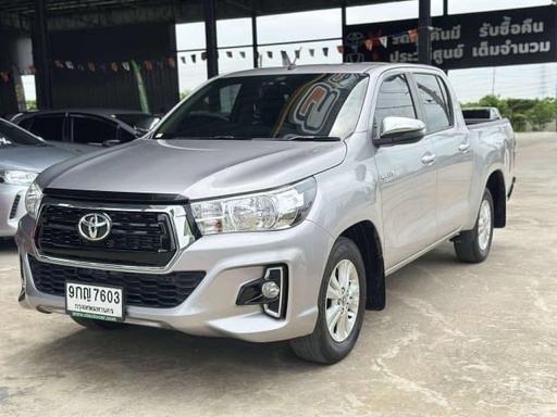 2019 TOYOTA Hilux