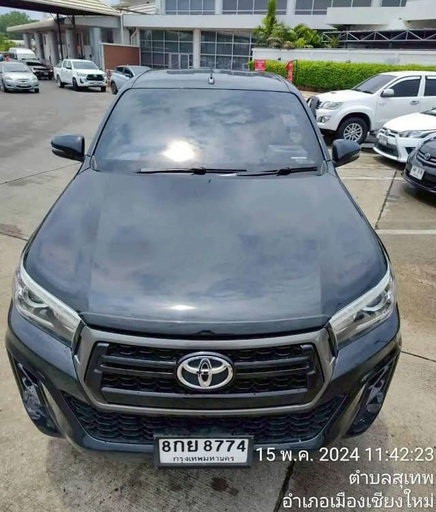 2019 TOYOTA Hilux