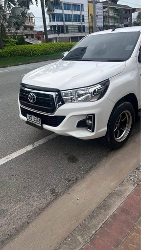 2018 TOYOTA Hilux
