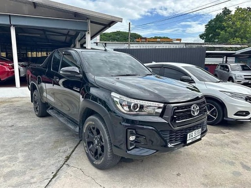 2019 TOYOTA Hilux