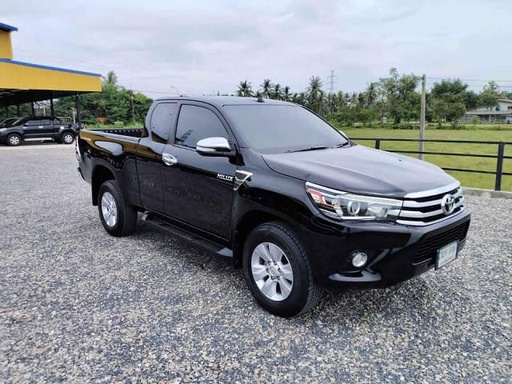 2017 TOYOTA Hilux