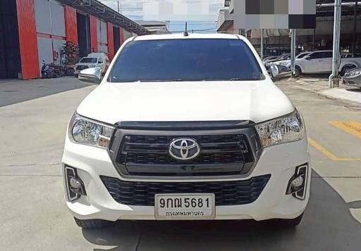 2019 TOYOTA Hilux