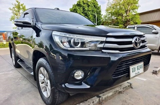 2017 TOYOTA Hilux