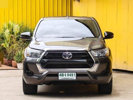 2021 TOYOTA Hilux