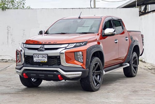 2019 MITSUBISHI Triton