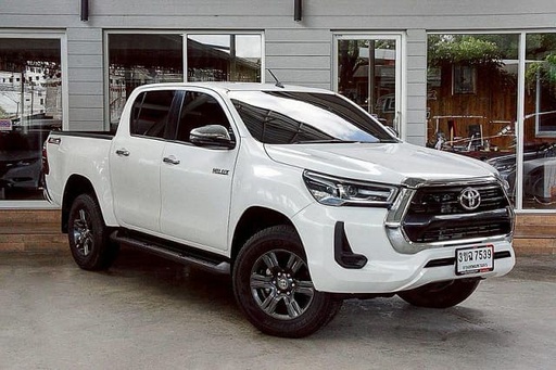 2022 TOYOTA Hilux