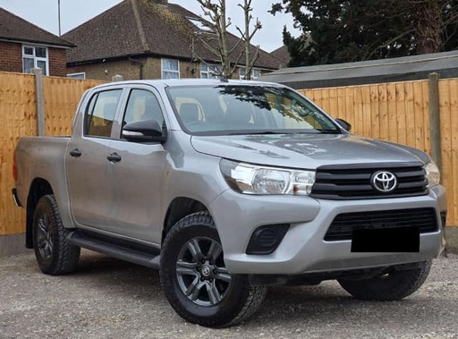 2017 TOYOTA Hilux